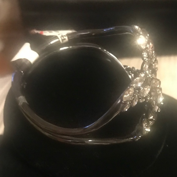 Alexis Bittar Miss Havisham
Navette Liquid Crystal Hinge
Bracelet. - Picture 7 of 9